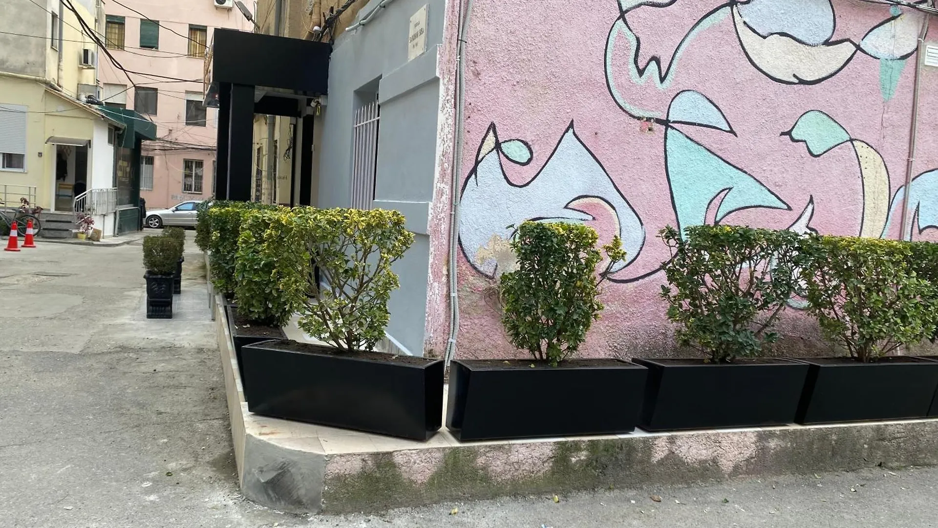 Tirana Hotel Petite Maison Hermes 3*,  Albanien